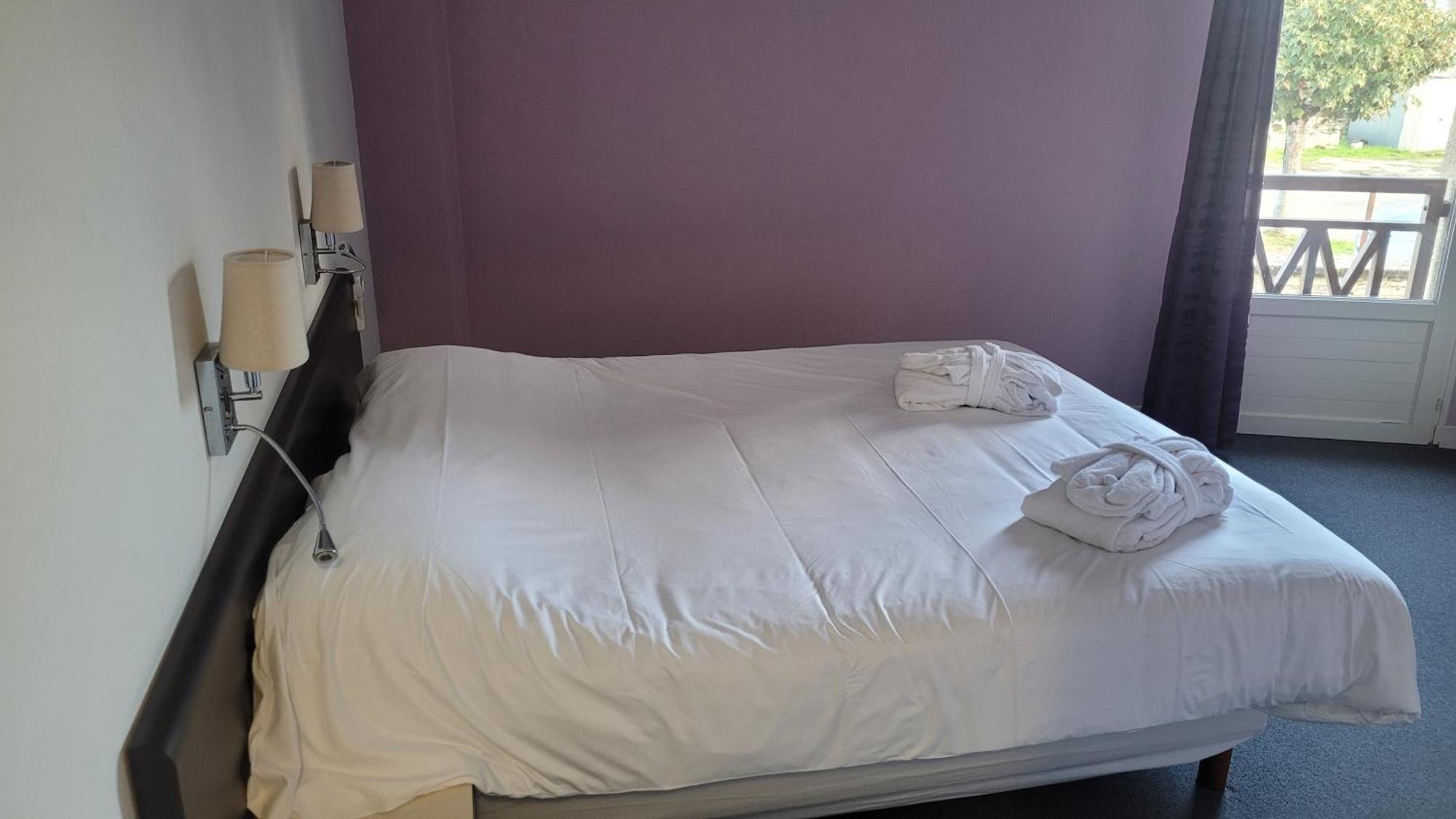 Hotel La Truffiere Puy-lʼÉvêque Esterno foto