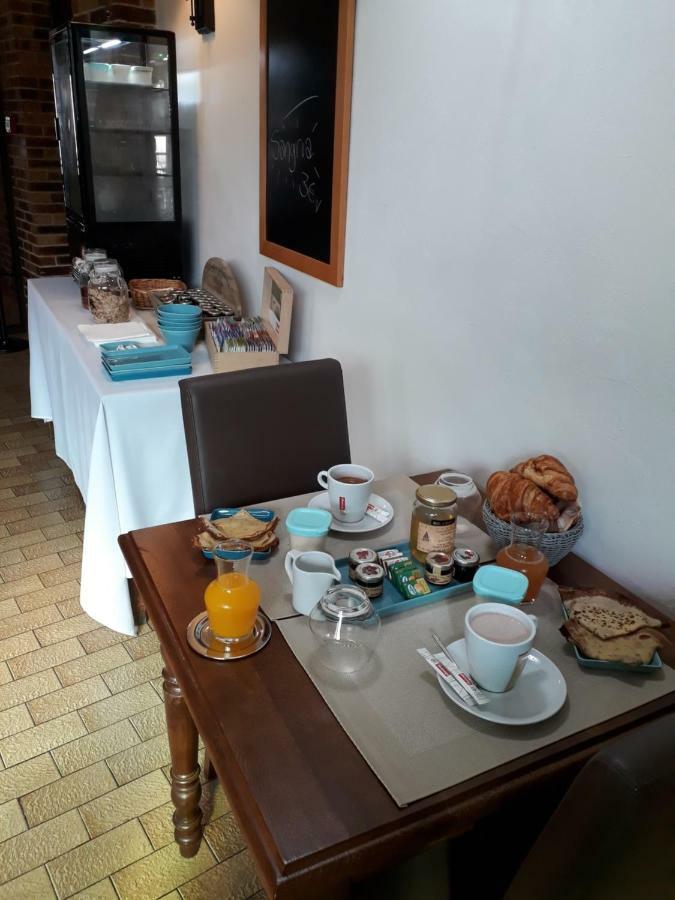 Hotel La Truffiere Puy-lʼÉvêque Esterno foto